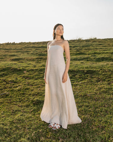 NAYA STRAPLESS DRESS BEIGE - STUDIO JO STORE